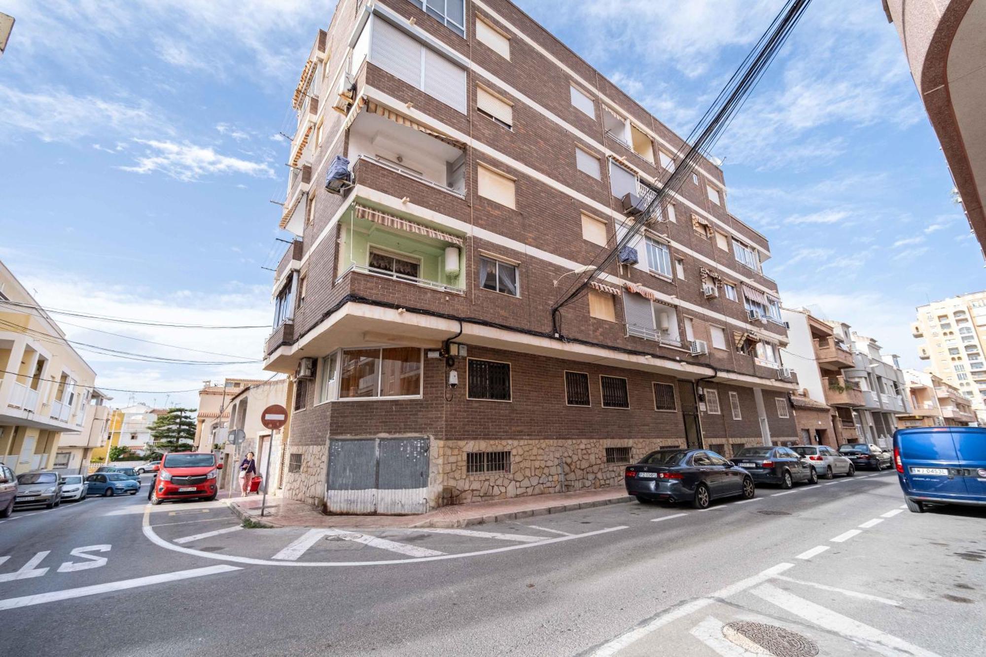 Apartment Calle Helsinki 23, With 2 Bedrooms , 200 Meters From Locos *